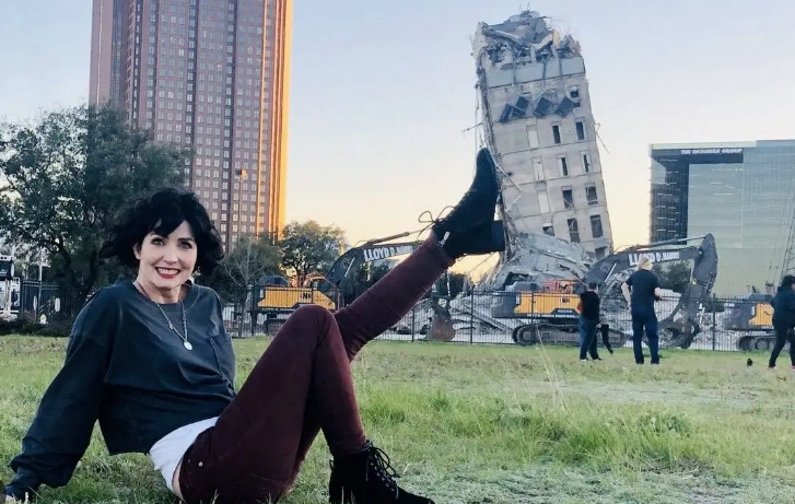 A demolition accident created Dallas's own "Leaning Tower"