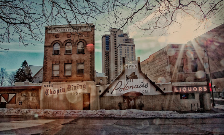 Nye's Polonaise Room