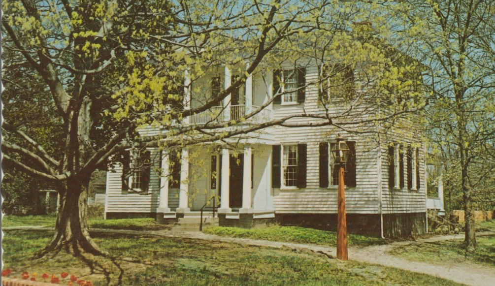 The Plantation House That Haunts Itself